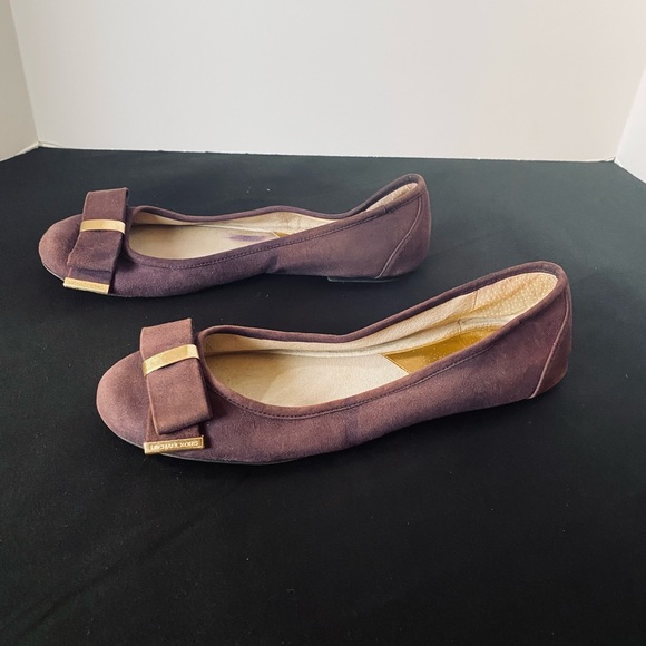 MICHAEL KORS LADIES FLATS SIZE 7.5 M - Picture 4 of 8